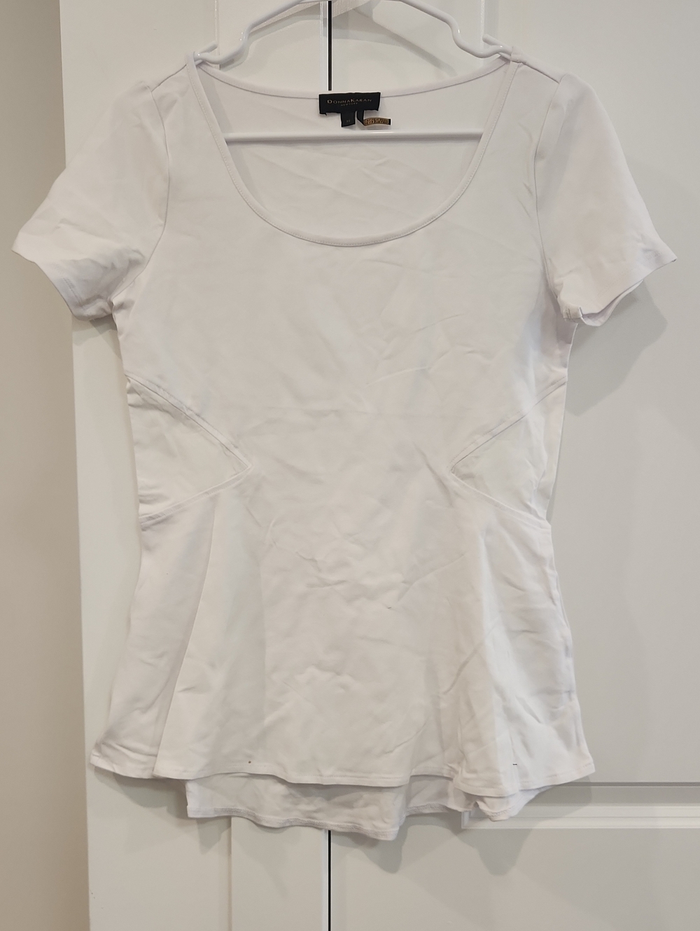 NWOT Donna Karan White Scoop Neck Short Sleeve Peplum Tee